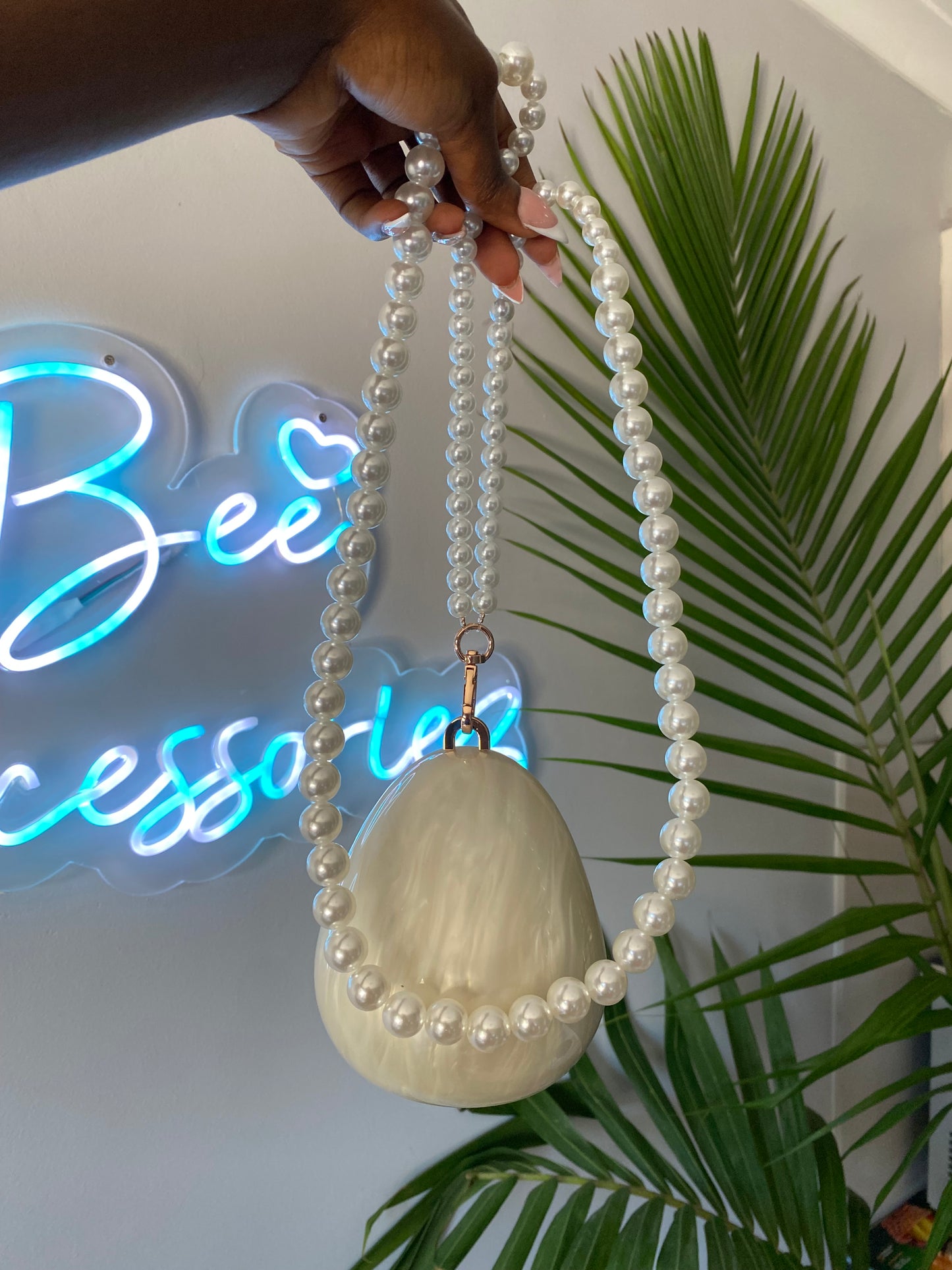 Stylish Chic Pearl Handbag