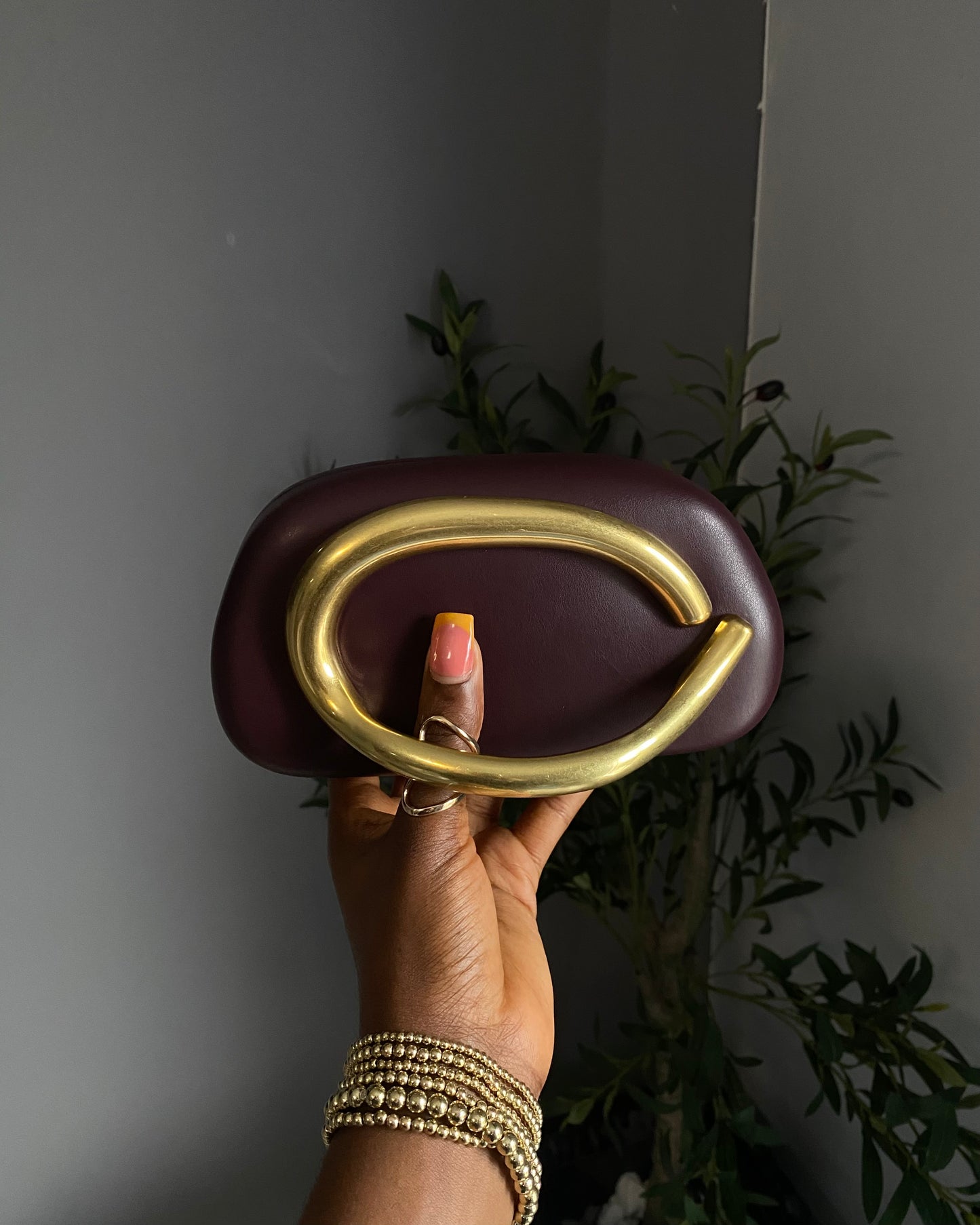 Noble Glam clutch