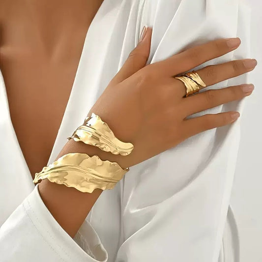 Minimal Luxe Arm Bracelet