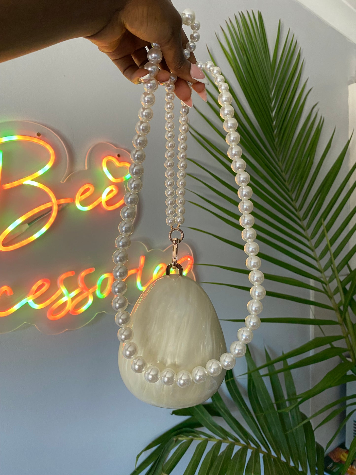 Stylish Chic Pearl Handbag