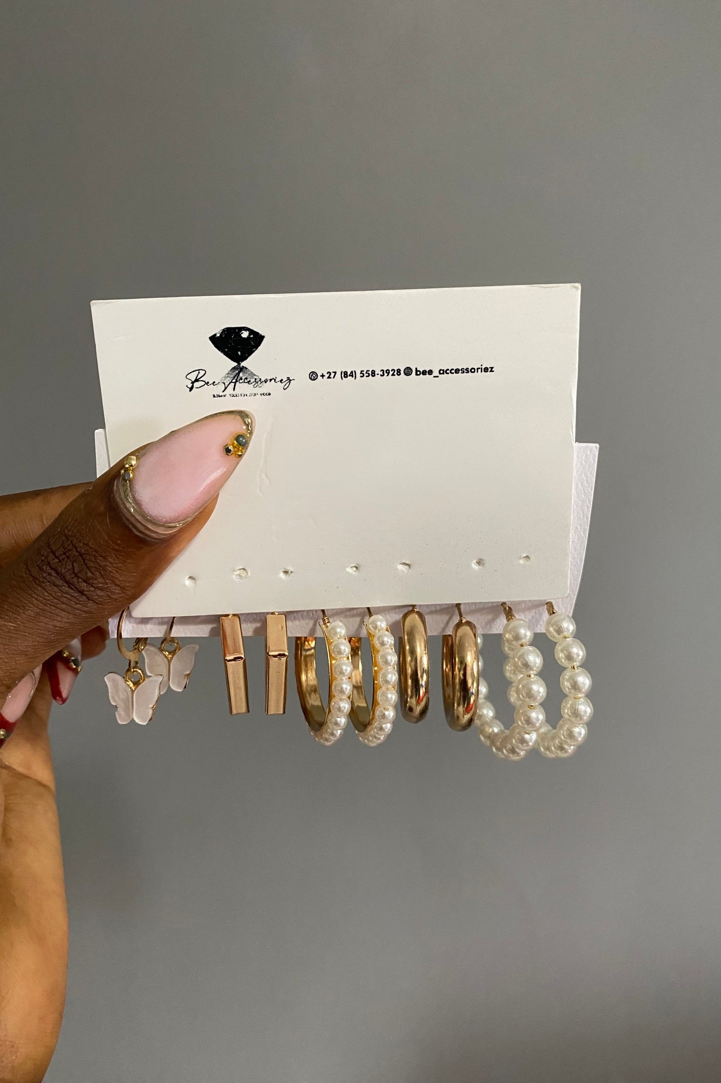 Effortless beauty earrings