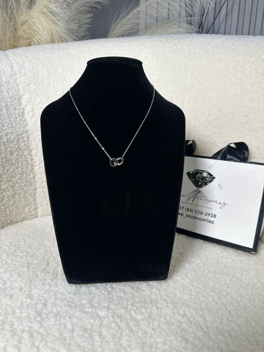 Interlocking Circle Necklace
