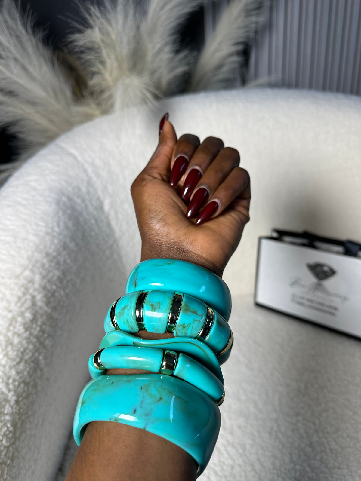 5-Piece Turquoise & Gold Bracelet Set 🩵
