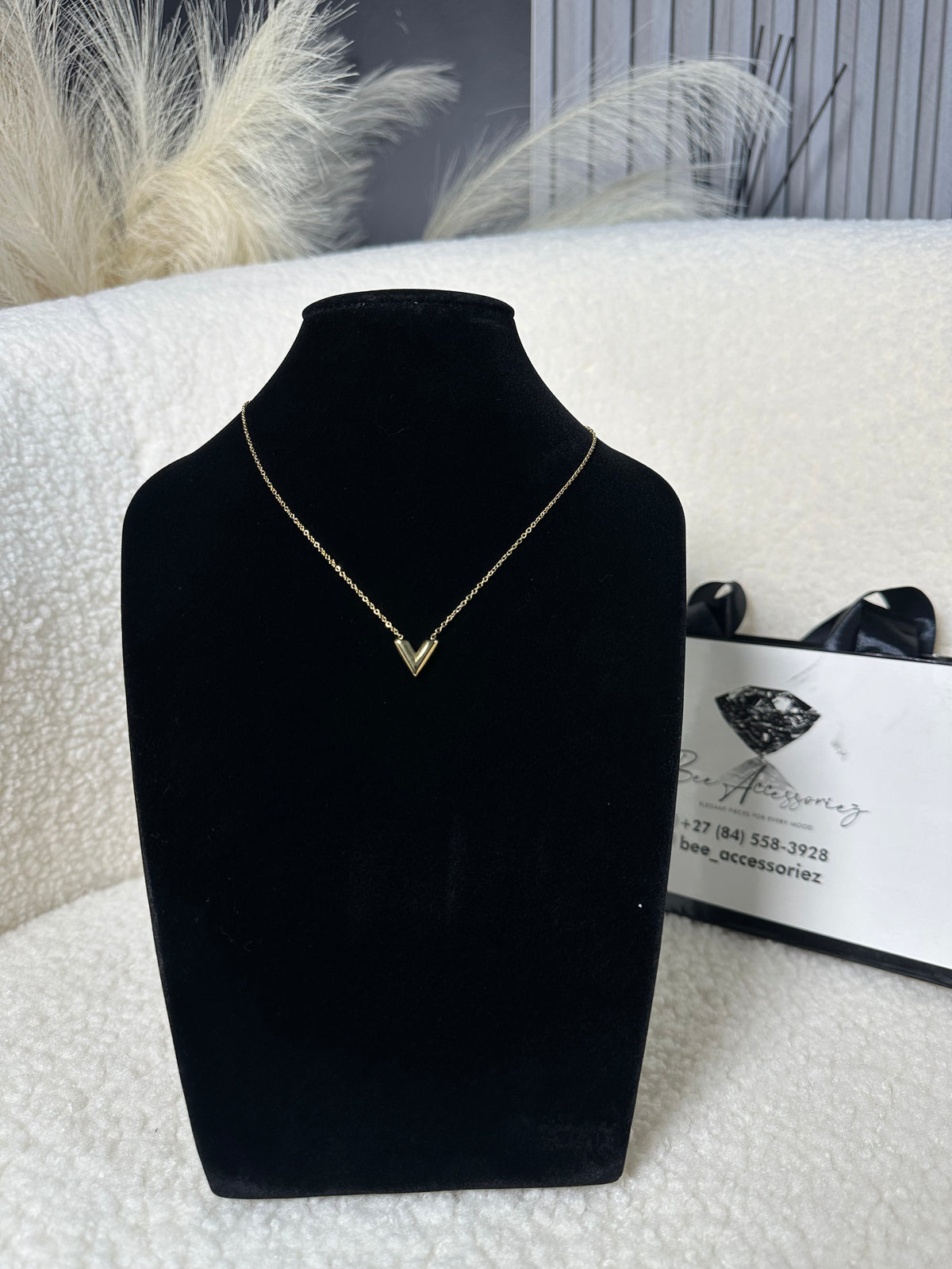 V necklace
