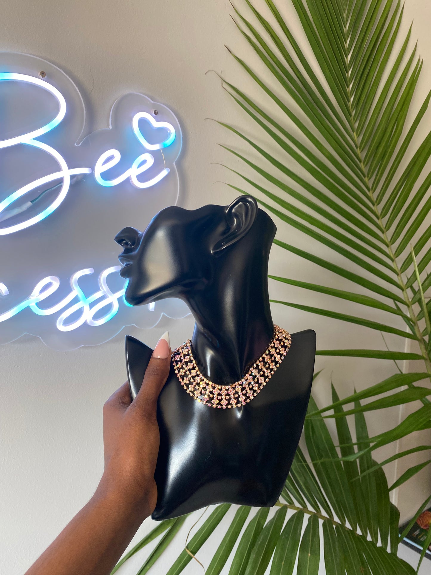 Dainty Diva choker