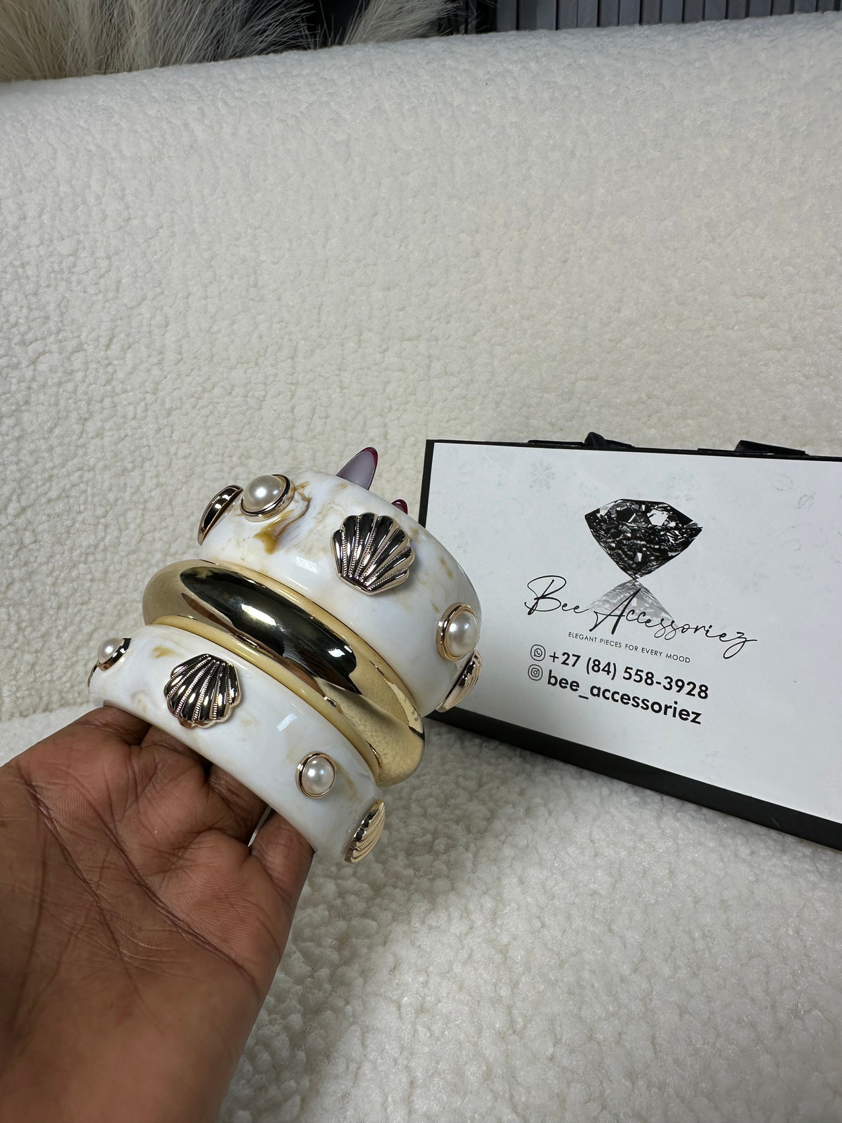 3-Piece Shell Detail Bangle Set