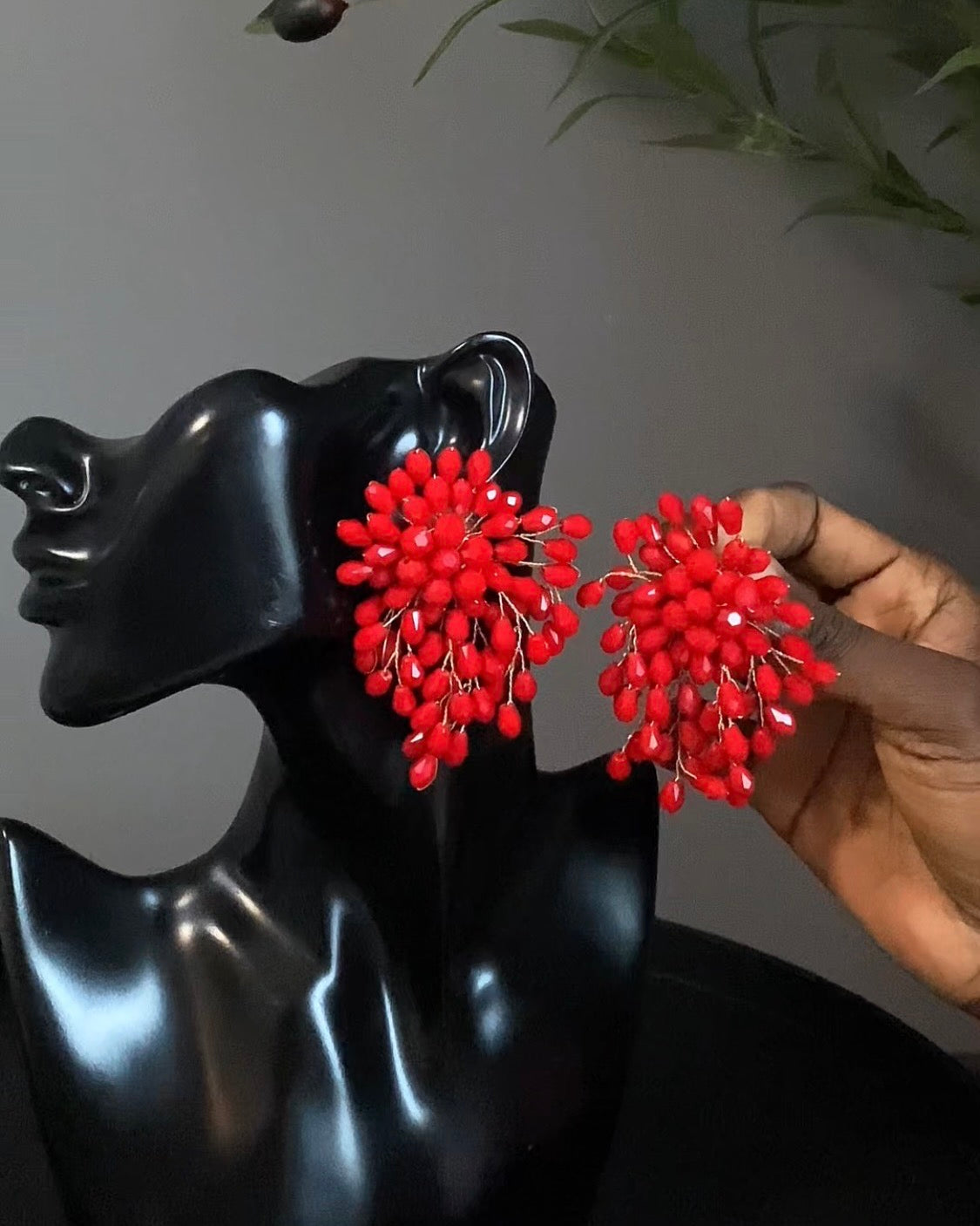 Queen Energy Pearl Earrings